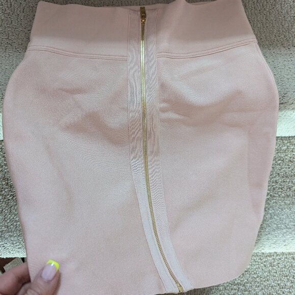 Tempt bandage skirt by Babaton - Picture 3 of 4